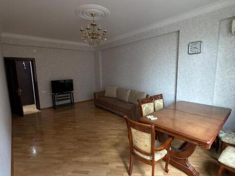 Elan №6436753 - Bakı, 8 Noyabr m., 3 otaqlı, 80 m², 6/18 mərtəbə