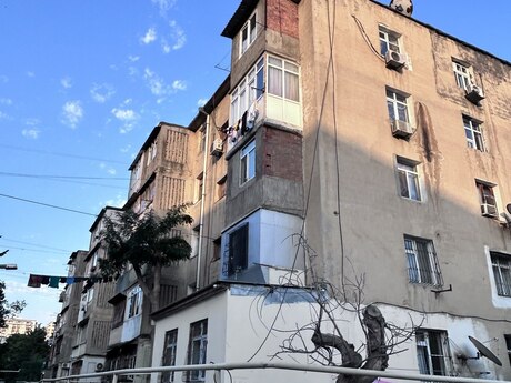3-комн. · 70 m² · 2/5 этаж, Neftçilər
