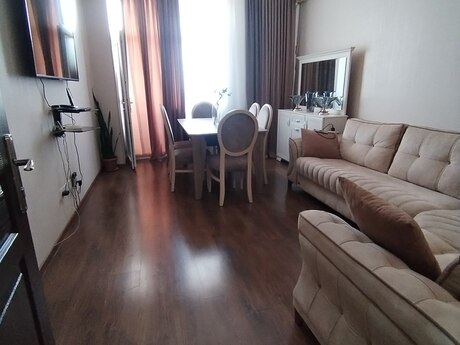 3 rooms · 70 m² · floor 4/7, Hövsan