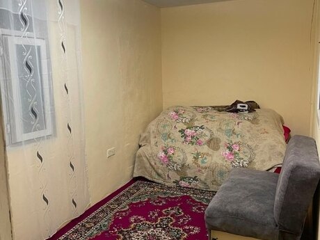 4 otaqlı həyət evi, 1 000 m², Ramana: 63 000 ₼ 3