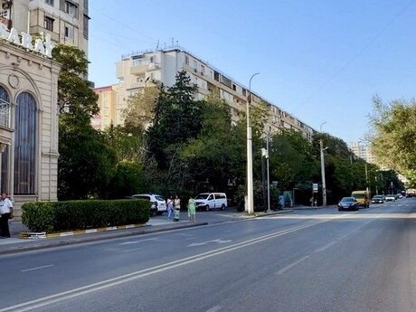 3 rooms · 80 m² · floor 2/9, Azadlıq Prospekti
