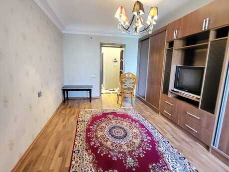 3-room apartment for rent, 70 m², Neftçilər: 650 ₼/mo 2