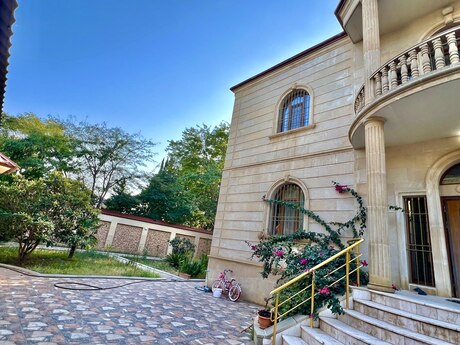 7 otaqlı həyət evi, 540 m², 8-ci mikrorayon: 1 500 000 ₼ 4