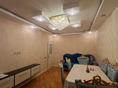 4 otaqlı mənzil, 100 m², İnşaatçılar: 240 000 ₼ 3
