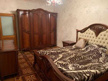 3-room apartment for rent, 84 m², 8-ci mikrorayon: 695 ₼/mo 2