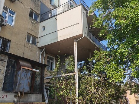3 Qara Qarayev
