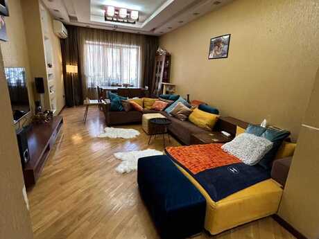 3-комнатная квартира, 117 м², Nizami: 360 000 ₼ 2