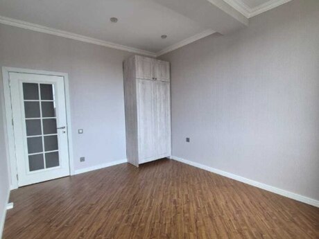 3 otaqlı mənzil, 97 m², 8 Noyabr: 285 000 ₼ 3