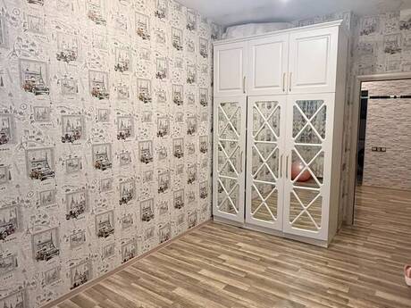 3-room apartment for rent, 97 m², 8-ci mikrorayon: 800 ₼/mo 4