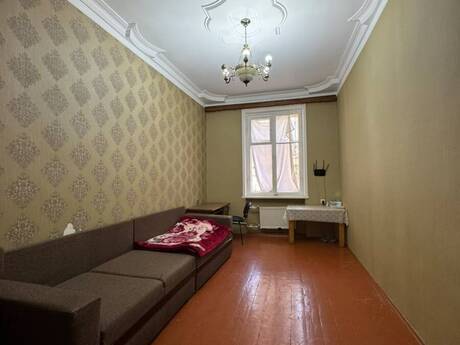 Elan №6437647 - Bakı, Bakıxanov q., 2 otaqlı, 60 m², 1/3 mərtəbə