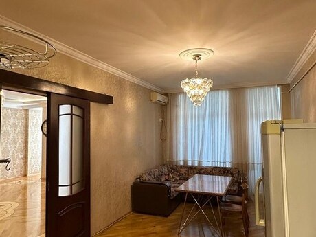 Kirayə 3 otaqlı mənzil, 170 m², Nizami: 1 500 ₼/ay 5