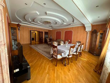 Kirayə 4 otaqlı mənzil, 220 m², Gənclik: 1 500 ₼/ay 3