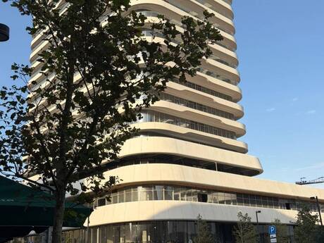 Elan №6437693 - Bakı, Ağ şəhər q., 4 otaqlı, 215 m², 5/18 mərtəbə