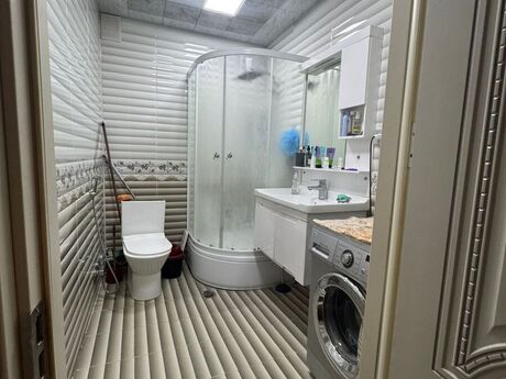 3-room apartment for rent, 110 m², 8-ci mikrorayon: 800 ₼/mo 5