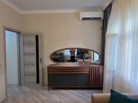 2 otaqlı mənzil, 60 m², Bakıxanov: 160 000 ₼ 2