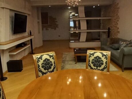 4 otaqlı mənzil, 185 m², Şah İsmayıl Xətai: 530 000 ₼ 2