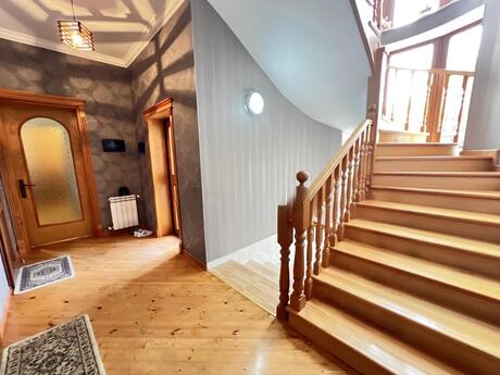 9 otaqlı həyət evi, 300 m², Bakıxanov: 359 000 ₼ 2