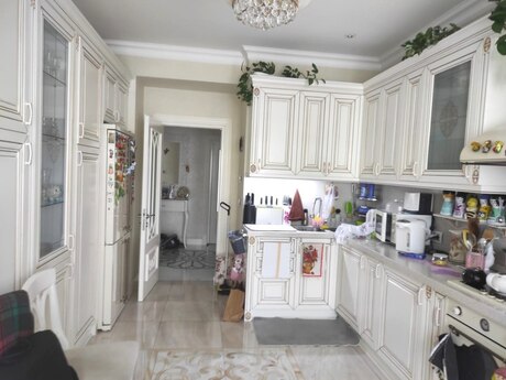 3 otaqlı mənzil, 131 m², Nizami: 680 000 ₼ 5