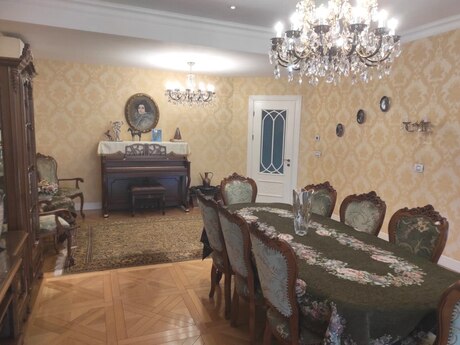 3 otaqlı mənzil, 131 m², Nizami: 680 000 ₼ 3