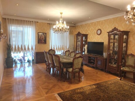 Elan №6437825 - Bakı, Nizami m., 3 otaqlı, 131 m², 11/16 mərtəbə