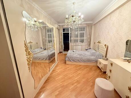 4 otaqlı mənzil, 204 m², Nizami: 530 000 ₼ 5