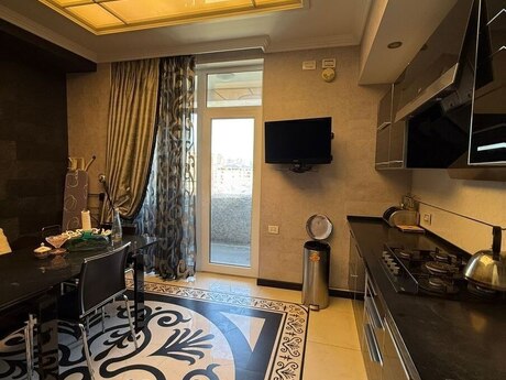 4-комнатная квартира, 188 м², Sahil: 860 000 ₼ 3