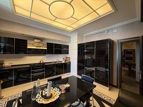 4-комнатная квартира, 188 м², Sahil: 860 000 ₼ 5