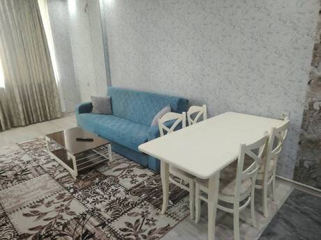 Kirayə 2 otaqlı mənzil, 60 m², İnşaatçılar: 700 ₼/ay 4
