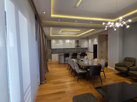 Kirayə 4 otaqlı mənzil, 205 m², Ağ şəhər: 5 200 ₼/ay 2