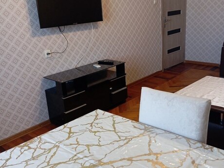 2-room apartment for rent, 57 m², Əhmədli: 600 ₼/mo 3