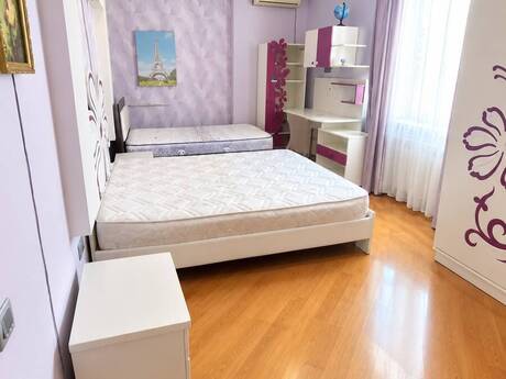Qara Qarayevdə 3 otaqlı yeni tikili mənzil kirayə verilir, 160 m², 950 AZN/ay, şəkil 4 / 9