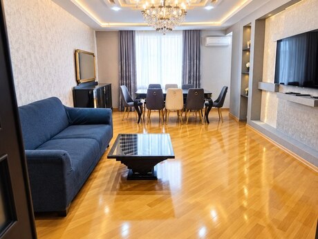3 otaqlı mənzil, 160 m², Qara Qarayev, 950 AZN