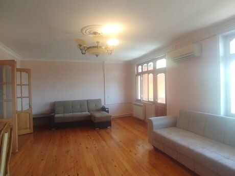 Аренда: 4-комнатная квартира, 110 м², Həzi Aslanov: 550 ₼/мес 4
