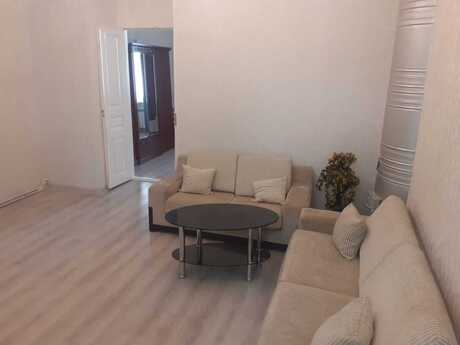 Elan №6438001 - Bakı, Bakıxanov q., 2 otaqlı, 60 m², 2/3 mərtəbə