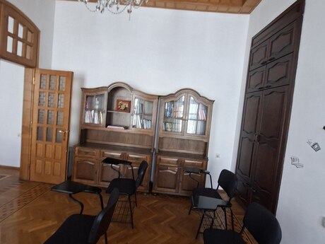 Аренда: 5-комнатная квартира, 230 м², Nizami: 2 500 ₼/мес 4