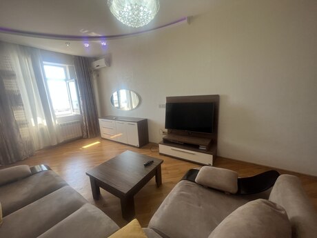 Kirayə 3 otaqlı mənzil, 100 m², Ağ şəhər: 700 ₼/ay 4