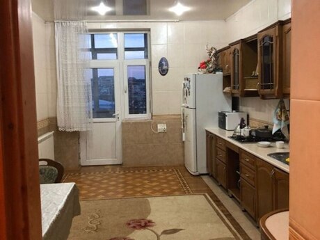 Kirayə 3 otaqlı mənzil, 140 m², Gənclik: 1 000 ₼/ay 5