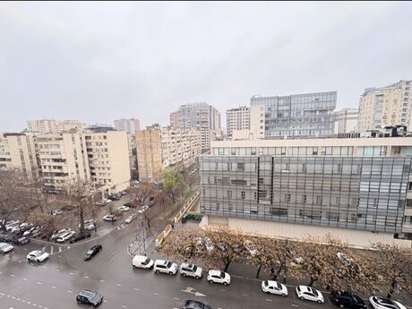 3 otaqlı mənzil, 82 m², Nərimanov: 240 000 ₼ 3
