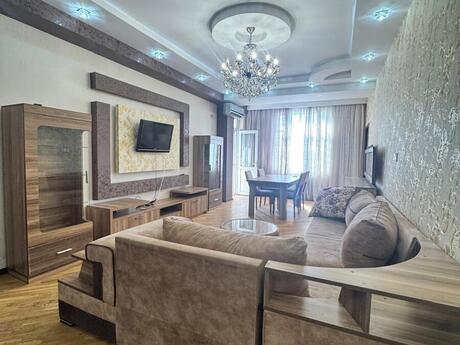 3 otaqlı mənzil, 100 m², Həzi Aslanov: 220 000 ₼ 2