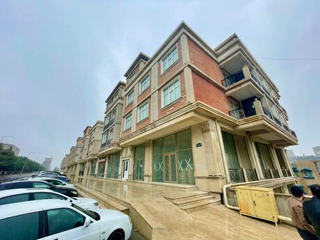 3-room apartment, 108 m², Yeni Günəşli: 165 000 ₼ 3