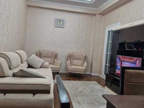 2 otaqlı mənzil, 70 m², Xalqlar Dostluğu: 225 000 ₼ 2