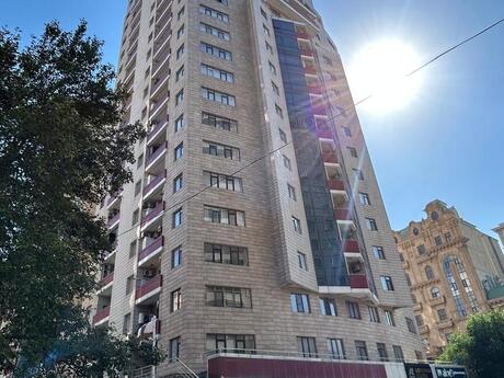 Объявление №6427255 - Баку, м. Низами, 3-комн., 142 м², 19/20 этаж