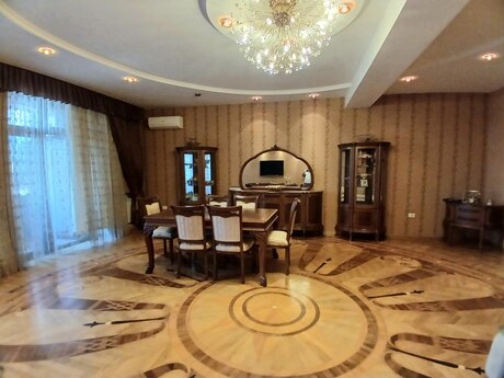 3 otaqlı mənzil, 161 m², 28 May: 460 000 ₼ 3