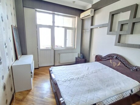 Kirayə 2 otaqlı mənzil, 60 m², İnşaatçılar: 550 ₼/ay 5