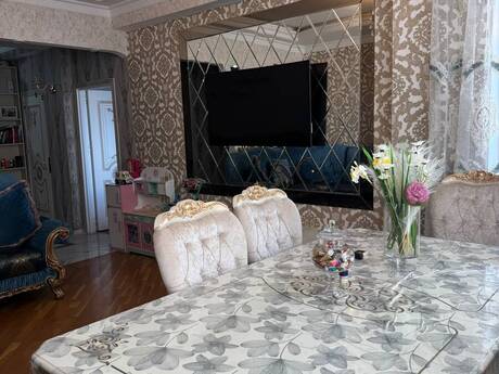 3-room apartment for rent, 110 m², Həzi Aslanov: 595 ₼/mo 3