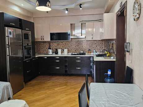 Kirayə 2 otaqlı mənzil, 100 m², 8 Noyabr: 1 300 ₼/ay 5