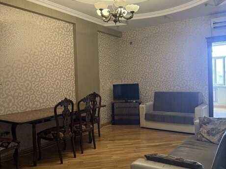 3 otaqlı mənzil, 90 m², Əhmədli: 250 000 ₼ 2