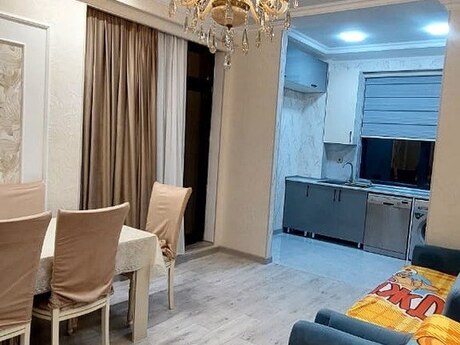 Объявление №6438353 - Баку, м. 28 мая, 3-комн., 80 м², 4/15 этаж