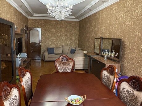 Kirayə 2 otaqlı mənzil, 90 m², İnşaatçılar: 698 ₼/ay 4