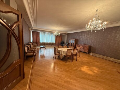 Объявление №6438447 - Баку, м. Гянджлик, 4-комн., 260 м², 12/16 этаж